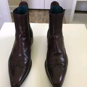 Dolce & Gabbana Wingtip Chelsea Boots